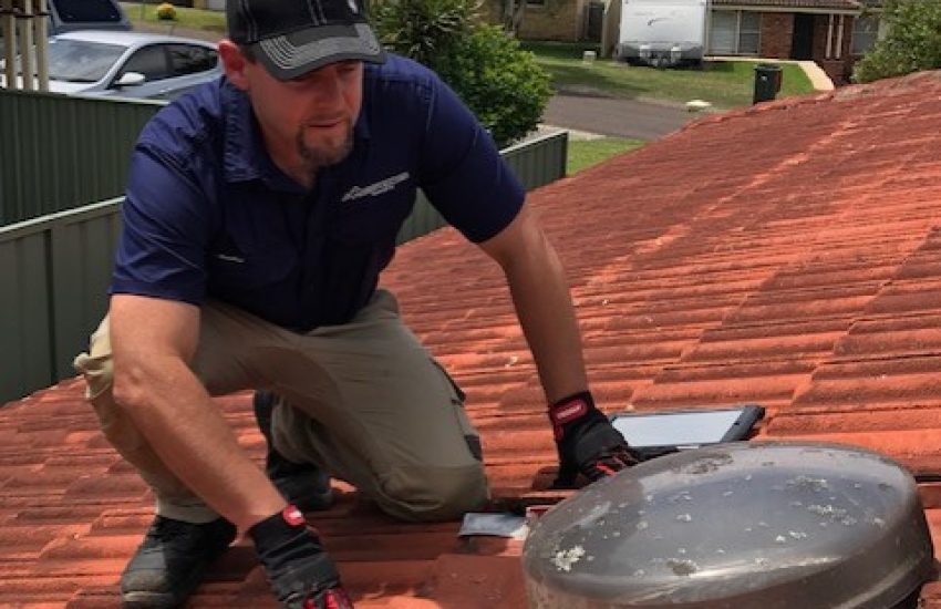 Roof Inspection, Building Inspection, Inspecting Skylight, Medowie